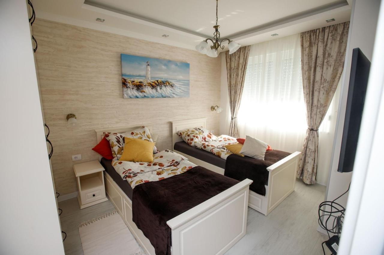 Apartman Mdb Retro Subotica Exterior photo